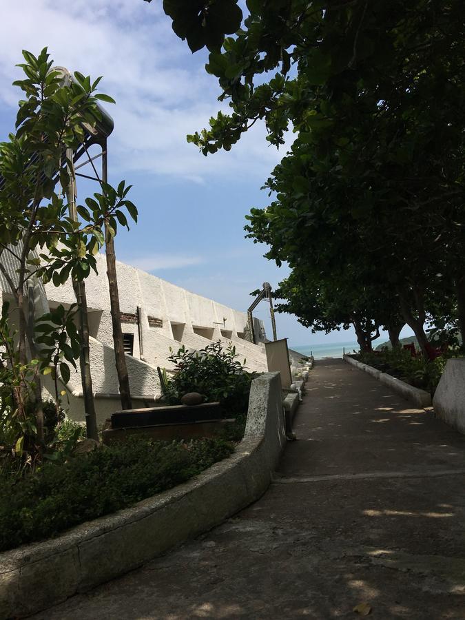 Biriwa Beach Hotel ภายนอก รูปภาพ